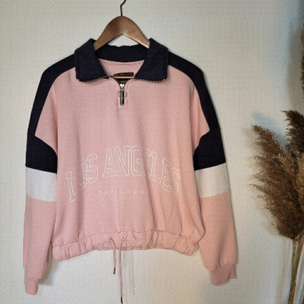 PINK color block cropped LA zip-up collar sweater.